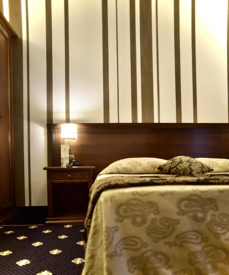 Antica Stazione Hotell Chiaramonte Gulfi Exteriör bild