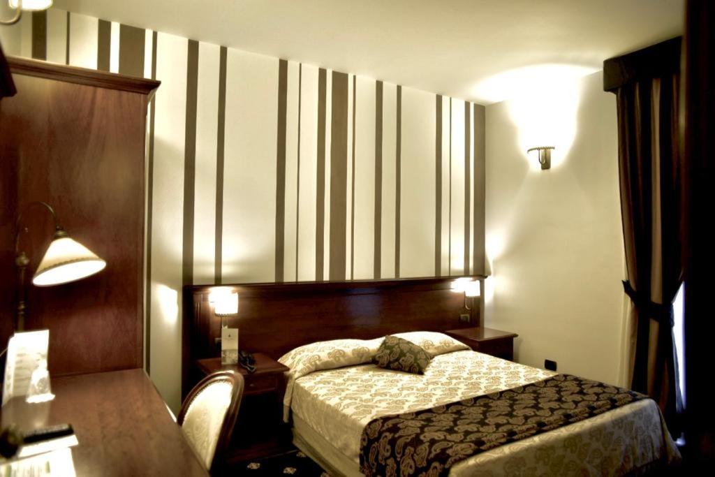 Antica Stazione Hotell Chiaramonte Gulfi Exteriör bild