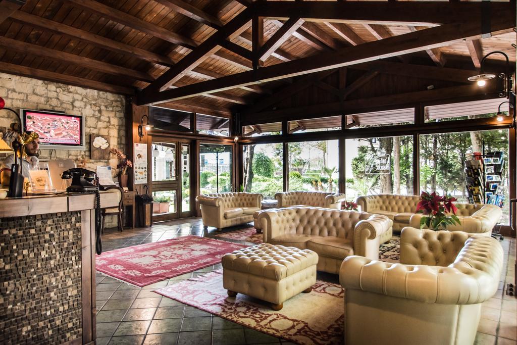 Antica Stazione Hotell Chiaramonte Gulfi Exteriör bild