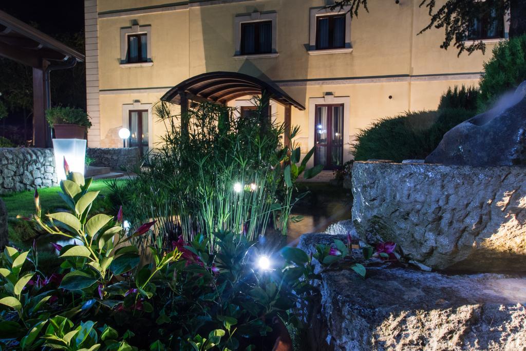 Antica Stazione Hotell Chiaramonte Gulfi Exteriör bild